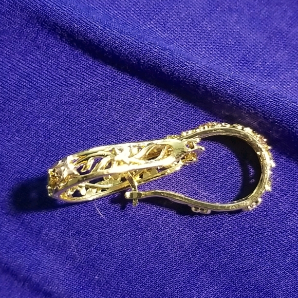 Gold, pink and green floral earrings (See Fifth Picture!) - Picture 1 of 6